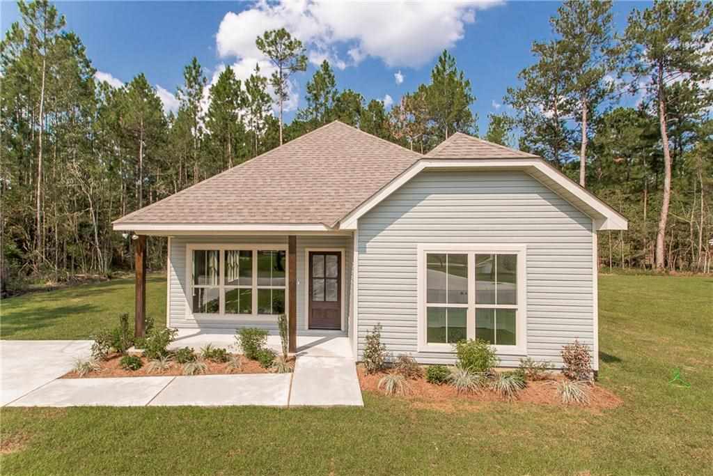 22147 Hoffman Road Mandeville, LA 70471 - Photo 1 of 25 Gallery Image 1