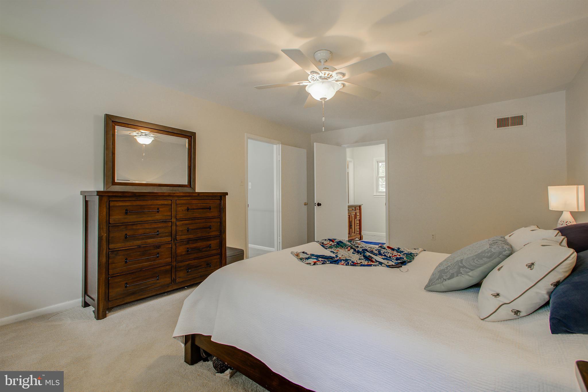 13466 Keytone Road Woodbridge, VA 22193 - Photo 14 of 35 Gallery Image 14