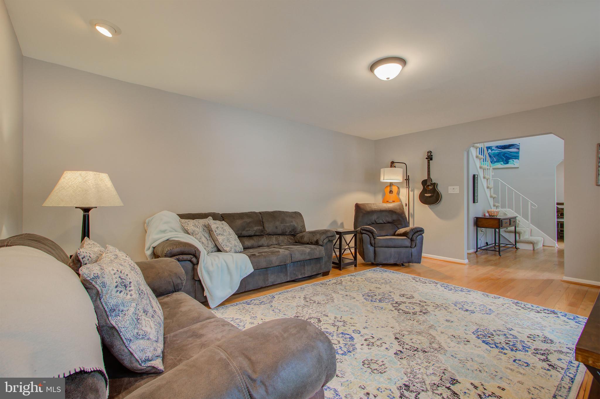 13466 Keytone Road Woodbridge, VA 22193 - Photo 5 of 35 Gallery Image 5