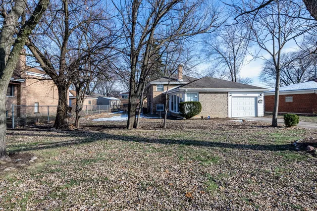 $254,900 | 16039 Marian Drive, South Holland, IL 60473
