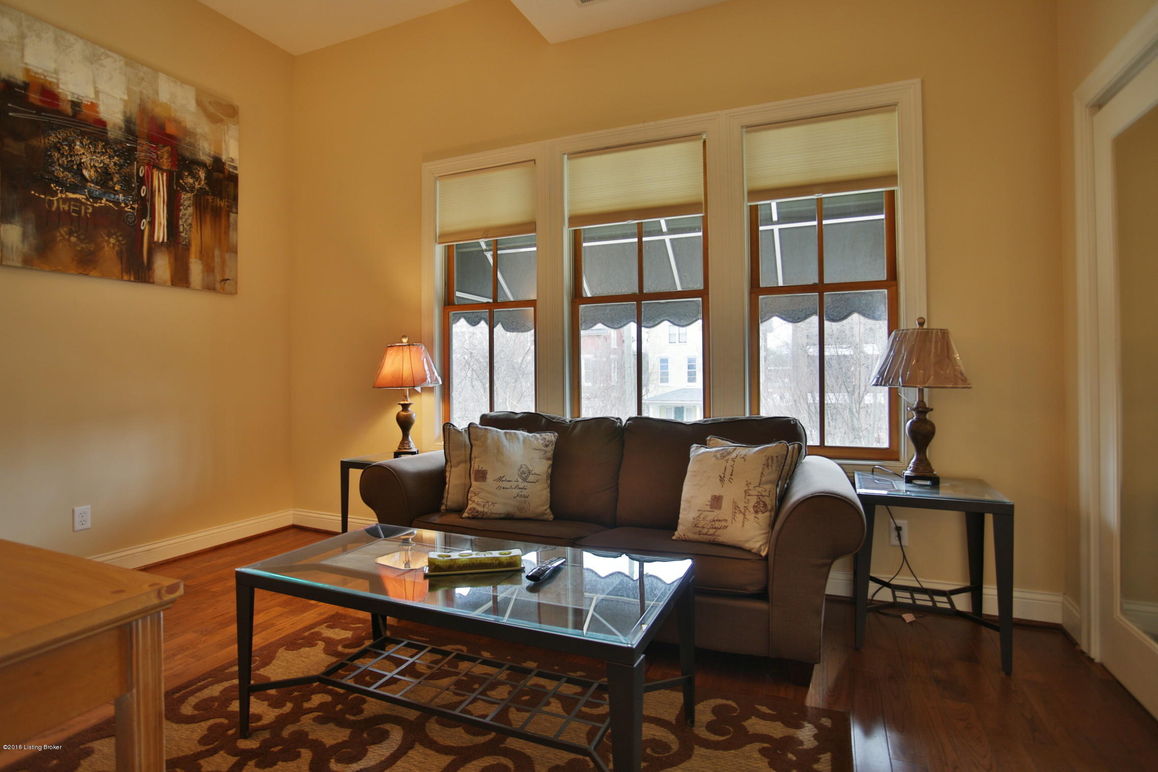 927 Cherokee Road, Unit D Louisville, KY 40204 - Photo 8 of 35 22