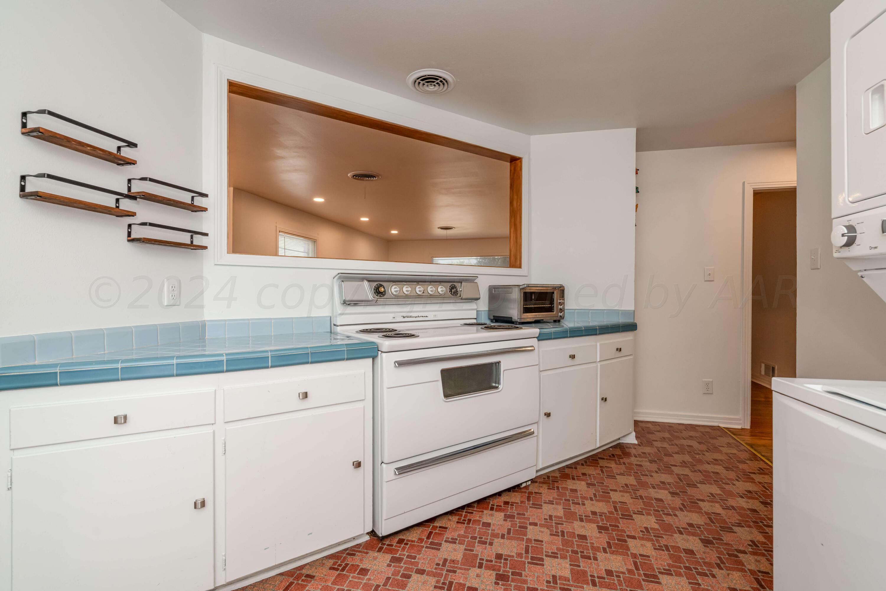 1538 Bell Street Amarillo, TX 79106 - Photo 19 of 20 1538 Bell-21 KITCHEN