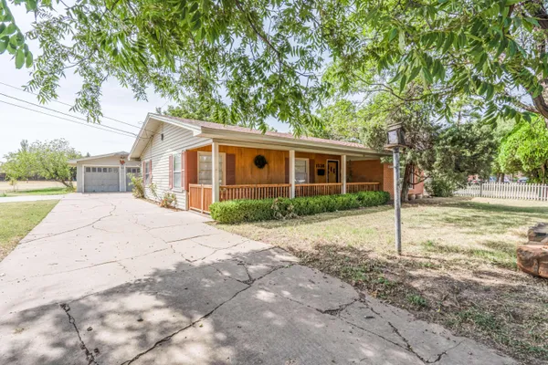 $1,825 | 1538 Bell Street, Amarillo, TX 79106