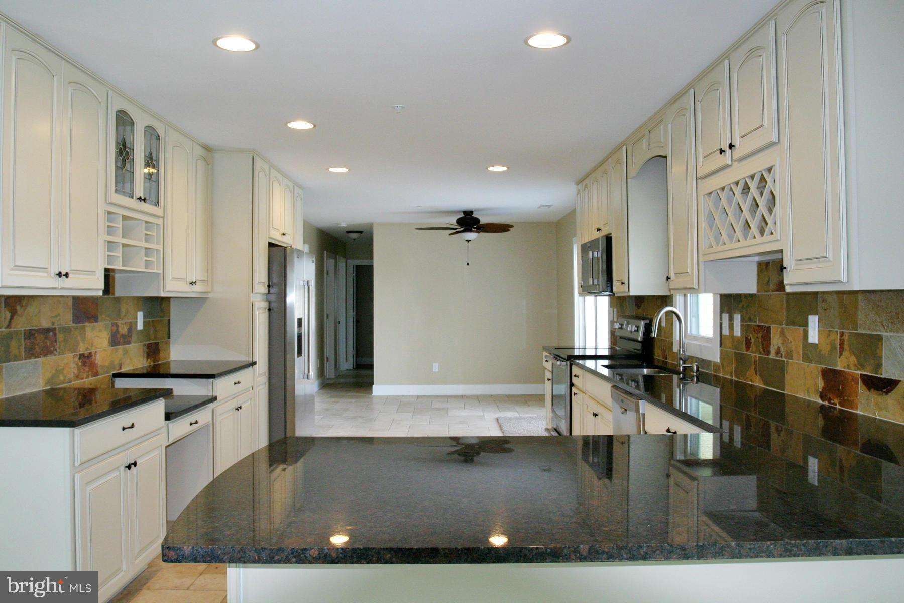 5730 Conover Road Taneytown, MD 21787 - Photo 2 of 28 Kitchen