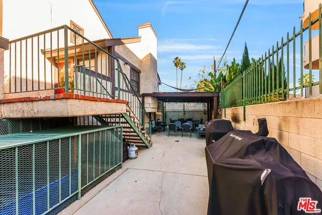 $590,000 | 11940 Weddington Street, Unit 17, Valley Village, CA 91607