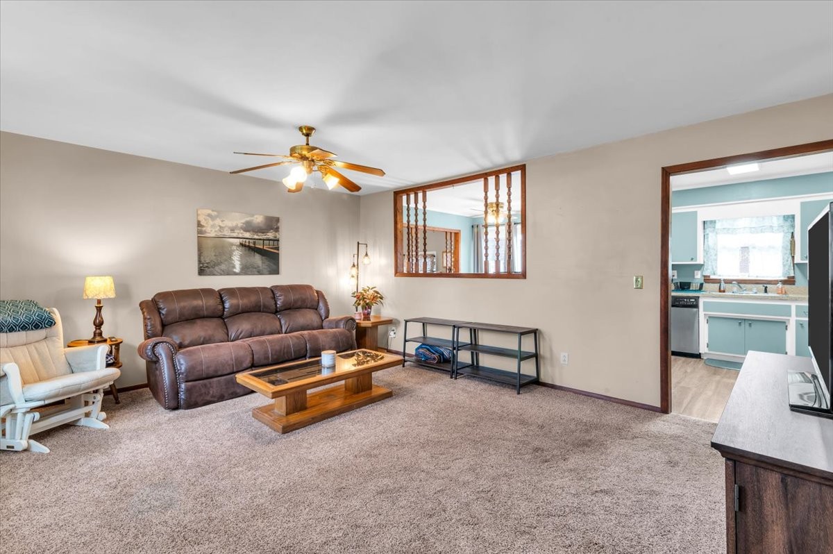 1001 Henley Street Decherd, TN 37324 - Photo 3 of 50