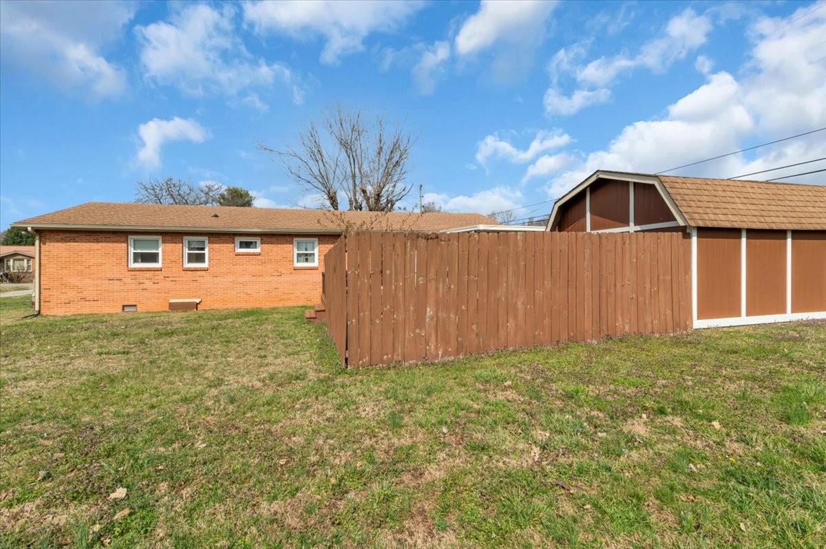 1001 Henley Street Decherd, TN 37324 - Photo 40 of 50