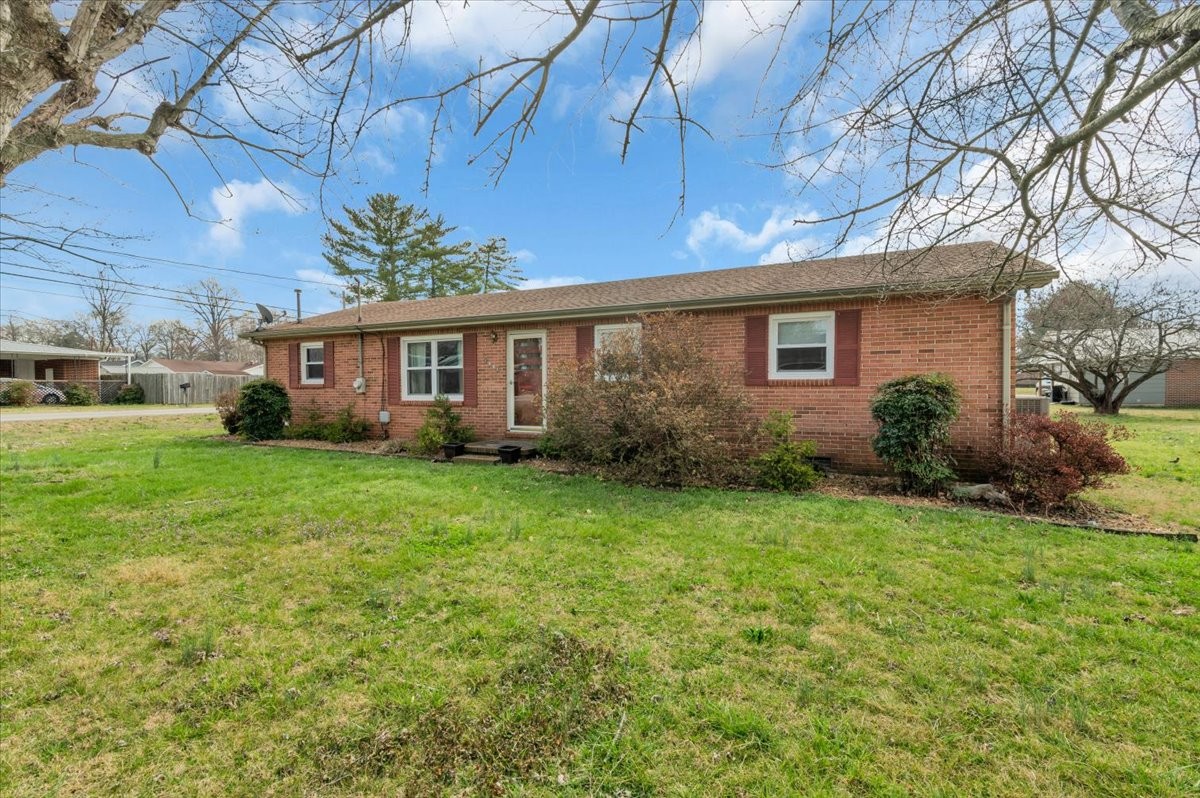 1001 Henley Street Decherd, TN 37324 - Photo 45 of 50