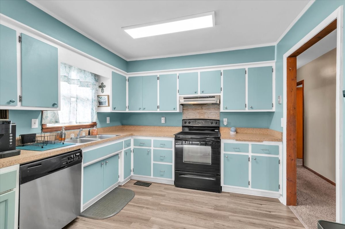 1001 Henley Street Decherd, TN 37324 - Photo 9 of 50