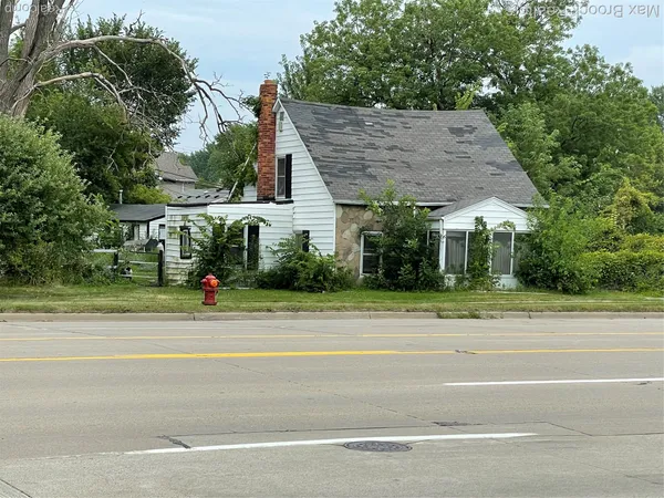 $150,000 | 1828 John R Road, Troy, MI 48083