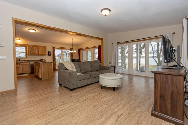 $589,000 | 4243 Mill Lake Shores Road Southwest, Farwell, MN 56327