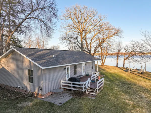 $589,000 | 4243 Mill Lake Shores Road Southwest, Farwell, MN 56327
