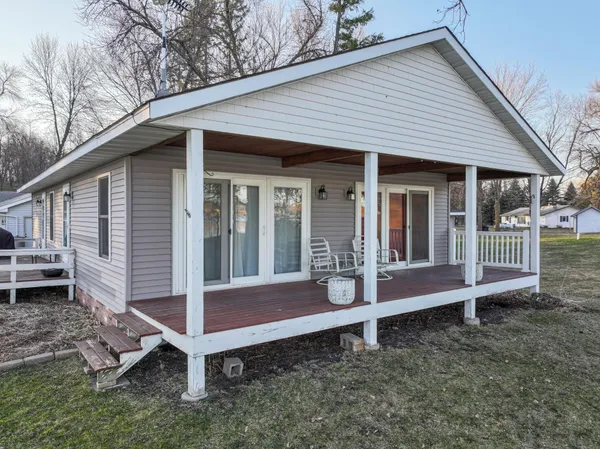 $589,000 | 4243 Mill Lake Shores Road Southwest, Farwell, MN 56327