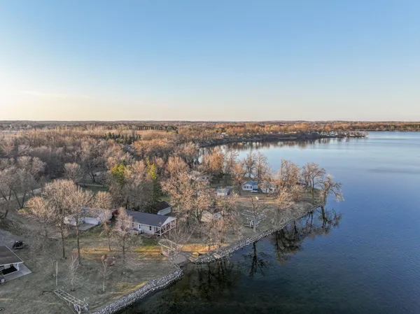 $589,000 | 4243 Mill Lake Shores Road Southwest, Farwell, MN 56327