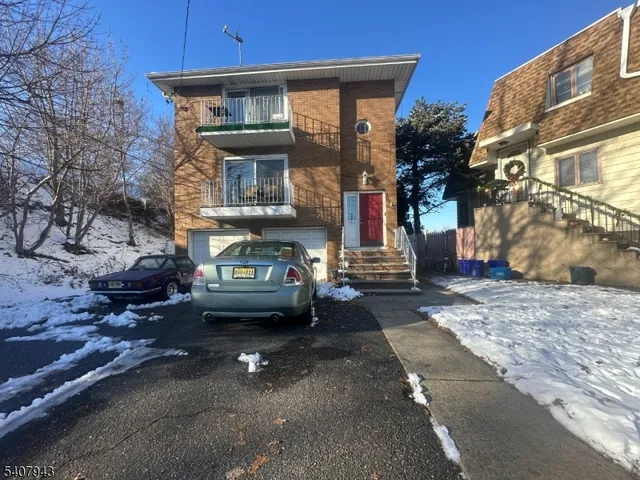 $779,999 | 135 Jay Avenue, Lyndhurst, NJ 07071