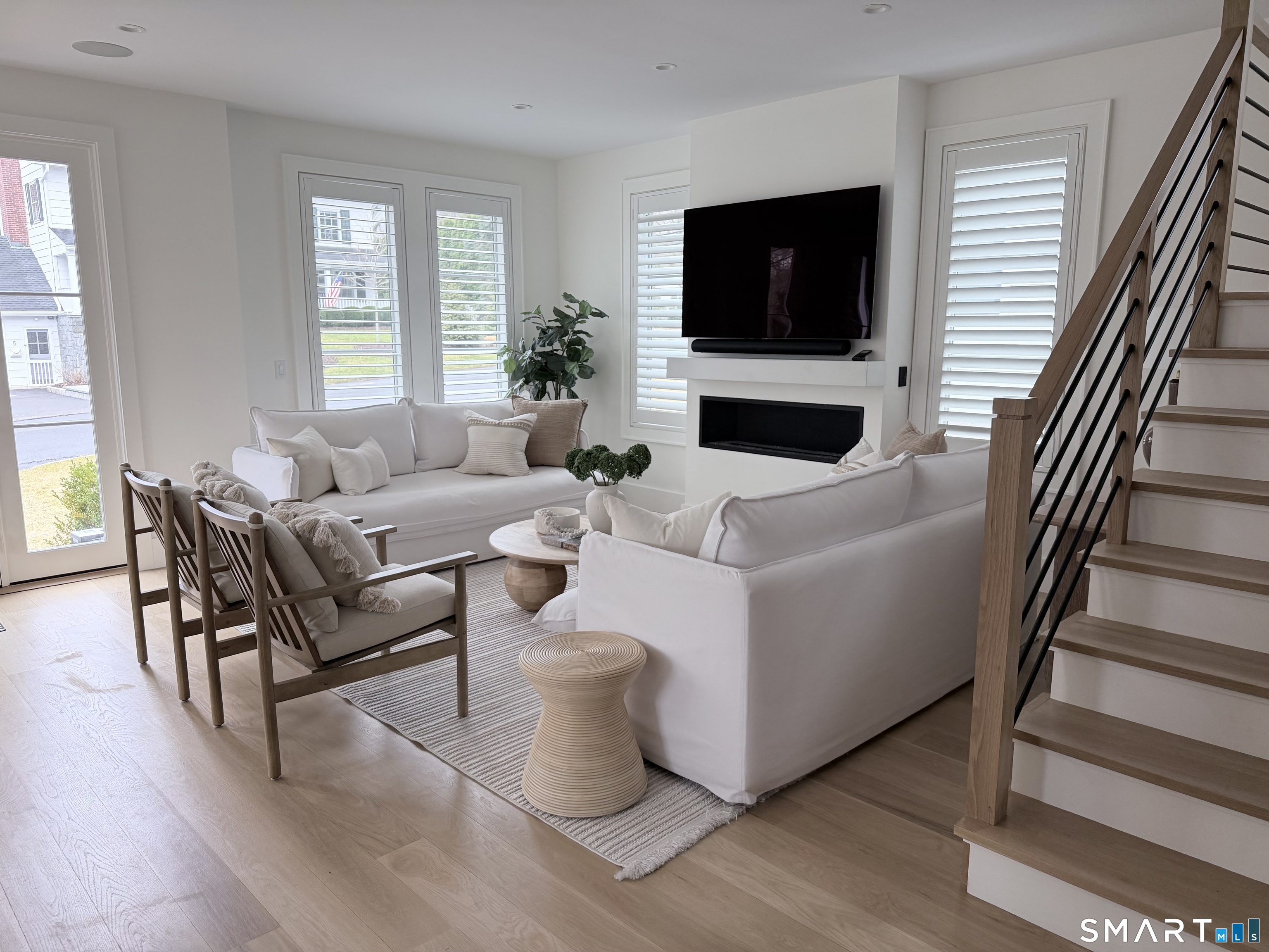 6 Down River Road, Unit B New Canaan, CT 06840 - Photo 7 of 39