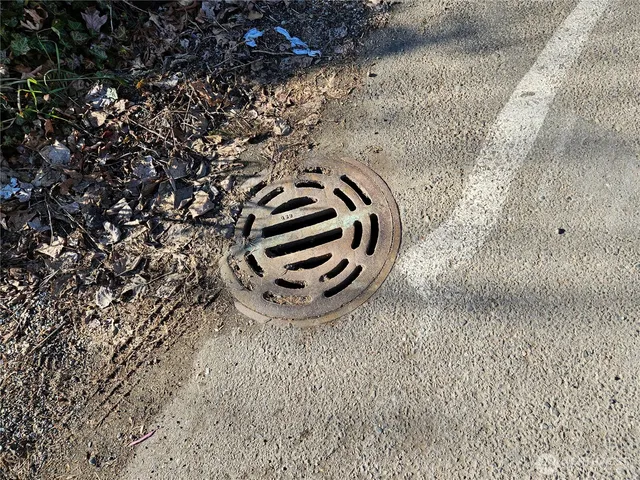 $129,000 | 13610 Macadam Road South, Tukwila, WA 98168