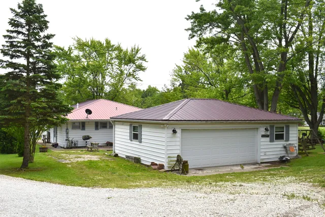 $225,000 | 404 County Road 250 North, Loda, IL 60948