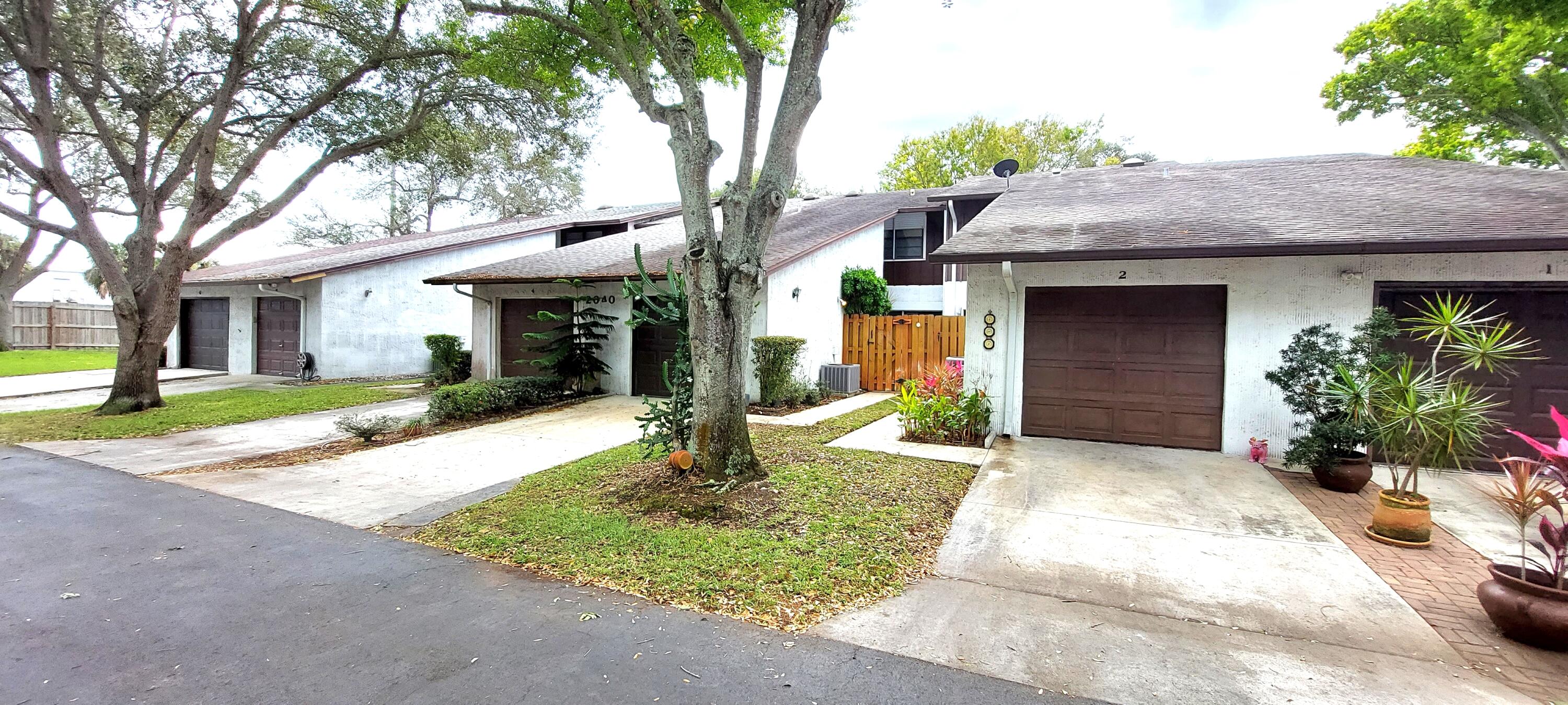 2040 Colonial Road, Unit 3 Fort Pierce, FL 34950 - Photo 28 of 35 20220201_104840