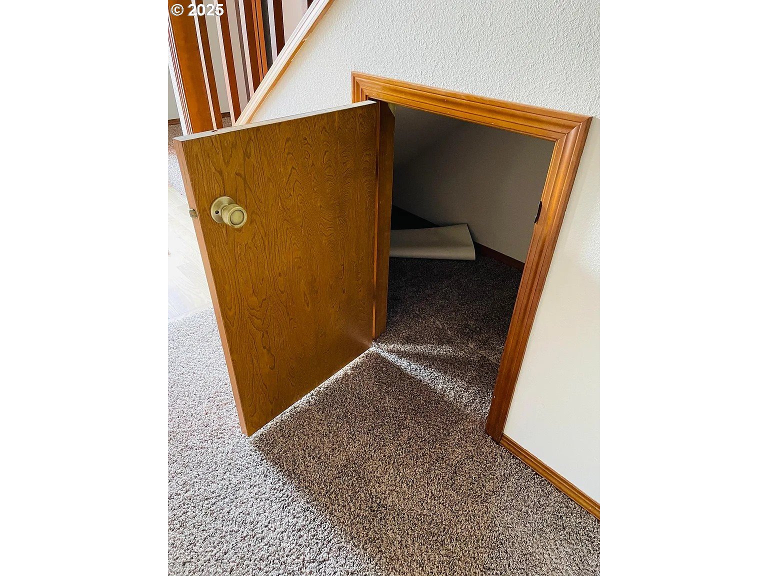 4921 Southwest 59th Avenue Portland, OR 97221 - Photo 11 of 17 Gallery Image 11