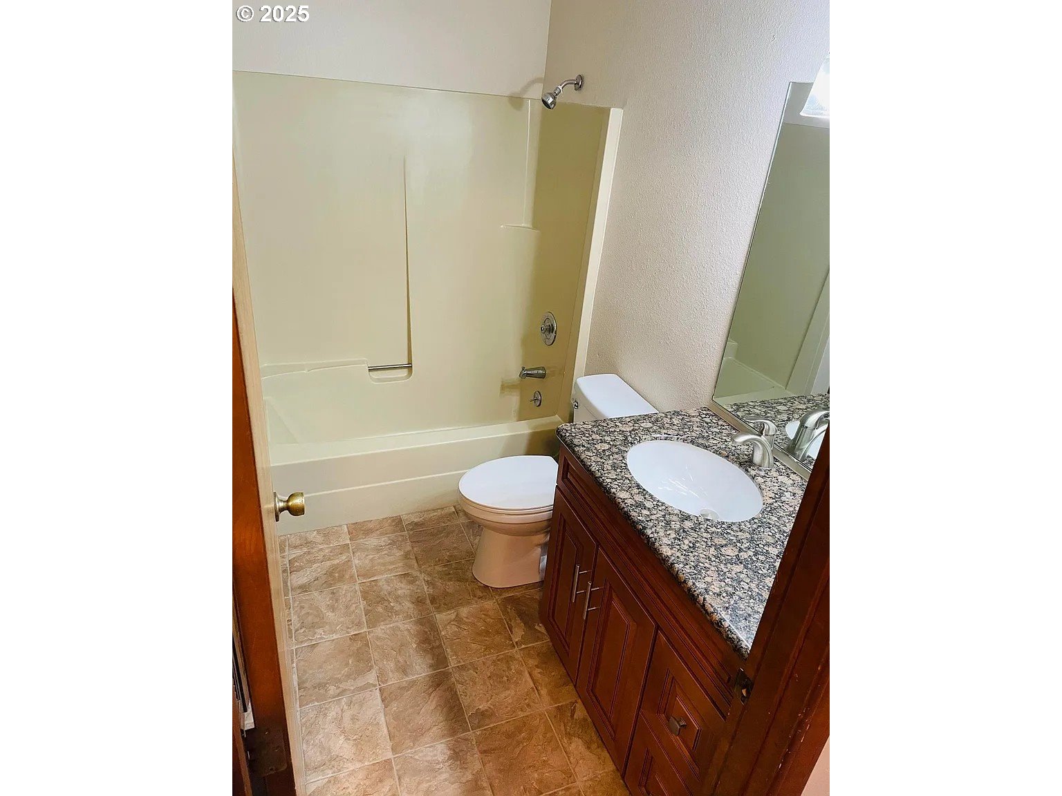 4921 Southwest 59th Avenue Portland, OR 97221 - Photo 14 of 17 Gallery Image 14