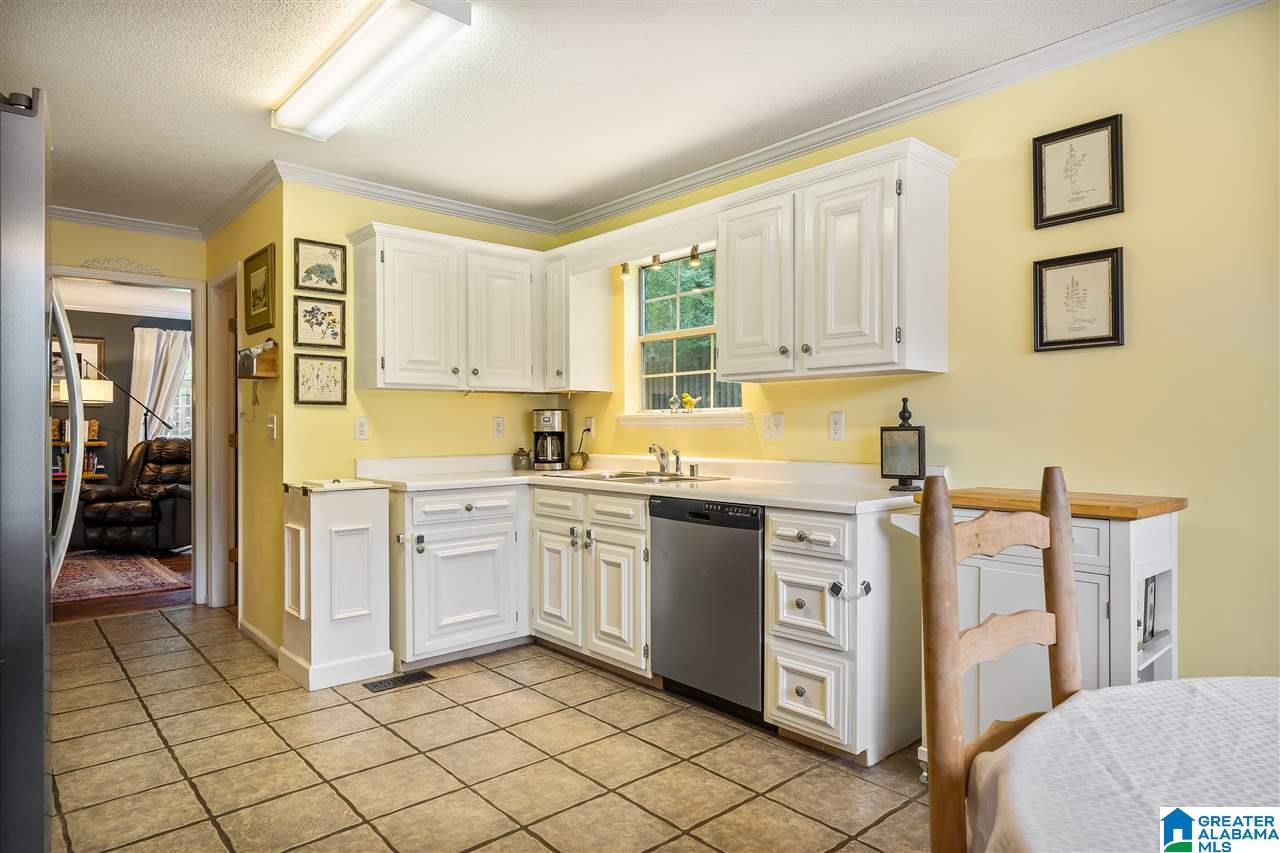 713 Colonial Drive Alabaster, AL 35007 - Photo 15 of 42