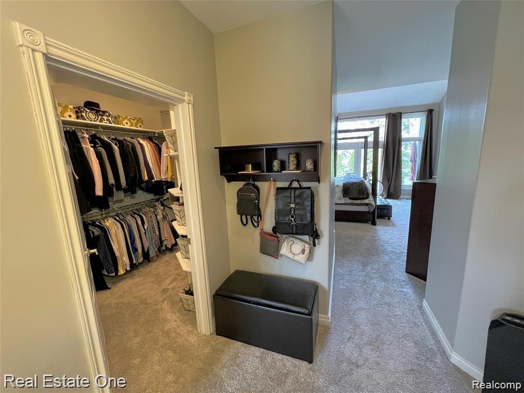 278 Oakbridge Drive Rochester, MI 48306 - Photo 28 of 75 Primary Suite
