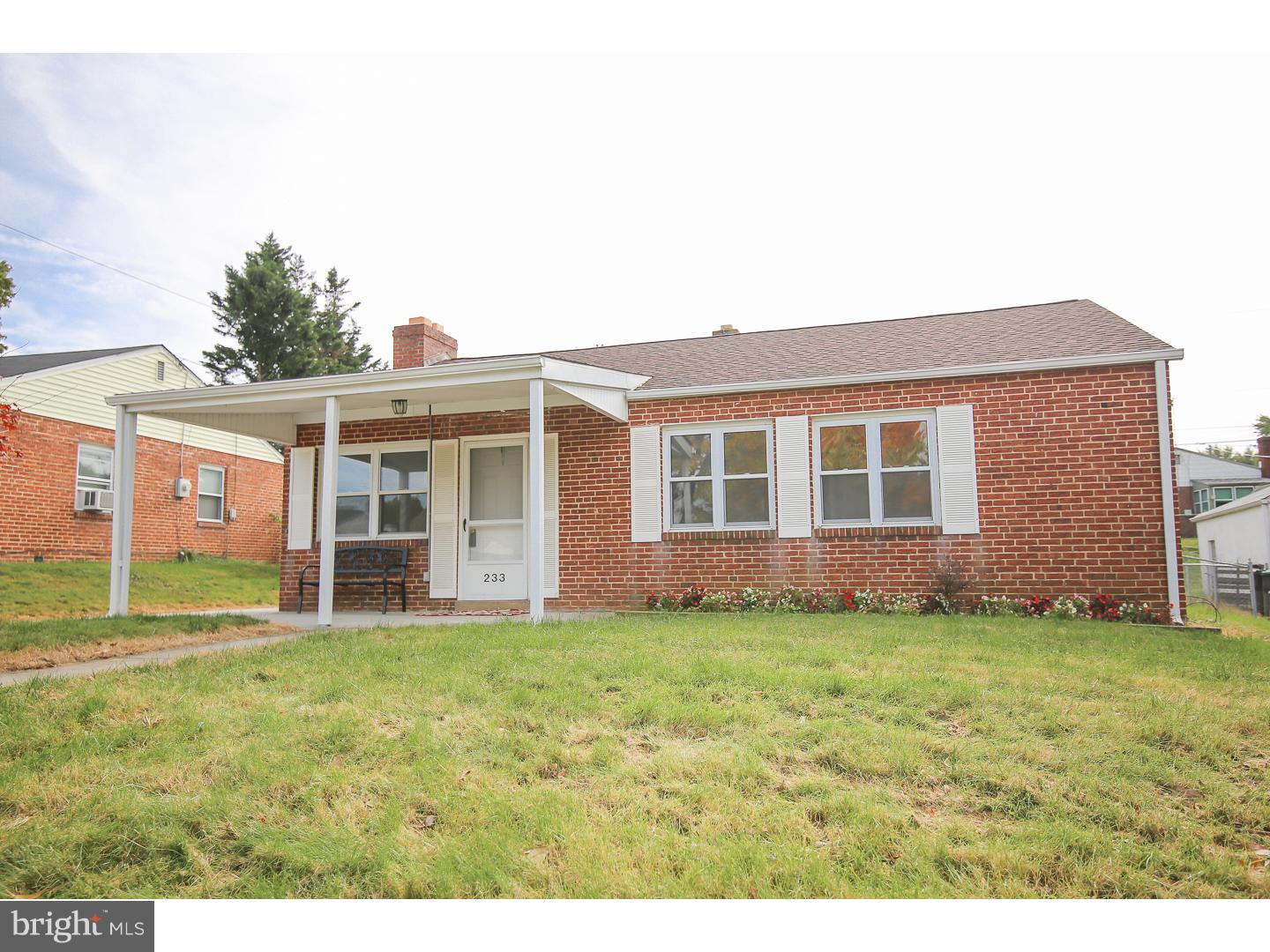 233 Sykes Road New Castle, DE 19720 - Photo 3 of 24 Exterior Front
