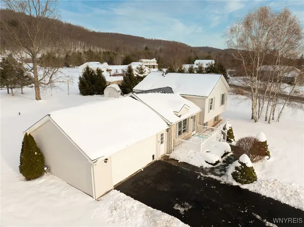 $245,000 | 10 Sunburst Lane, Allegany, NY 14706