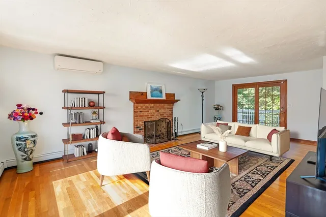 $959,000 | 12 Loyola Circle, Boston, MA 02132