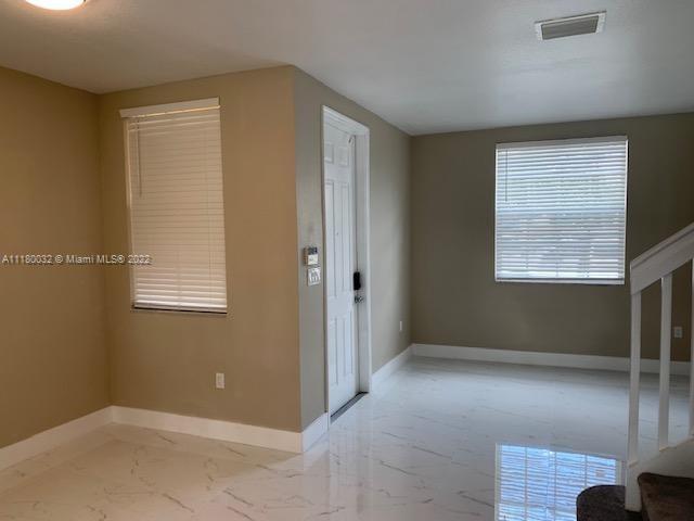 1555 Northeast 33rd Road, Unit 1072 Homestead, FL 33033 - Photo 8 of 37 Gallery Image 8