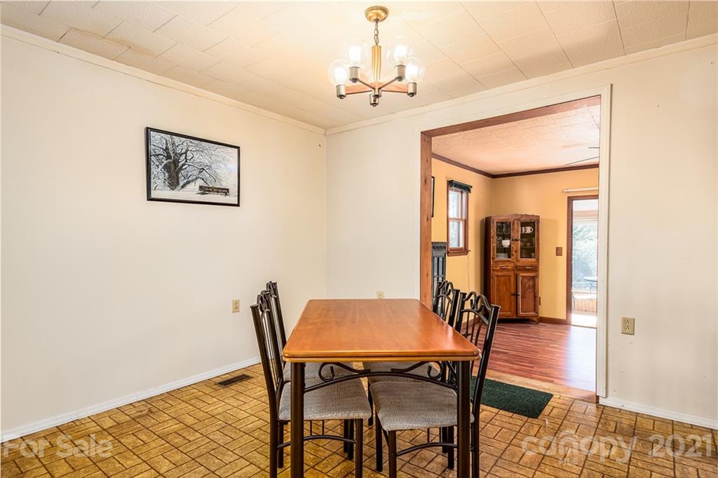 3775 Enola Road Morganton, NC 28655 - Photo 19 of 32 Gallery Image 19