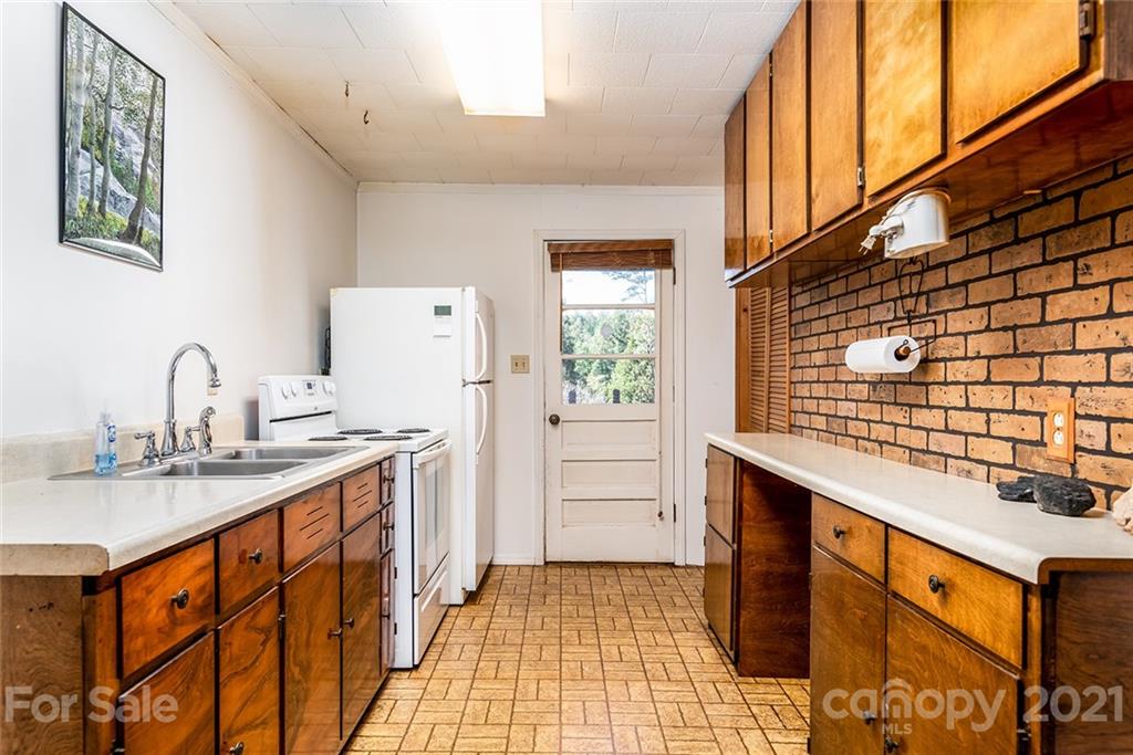 3775 Enola Road Morganton, NC 28655 - Photo 22 of 32 Gallery Image 22