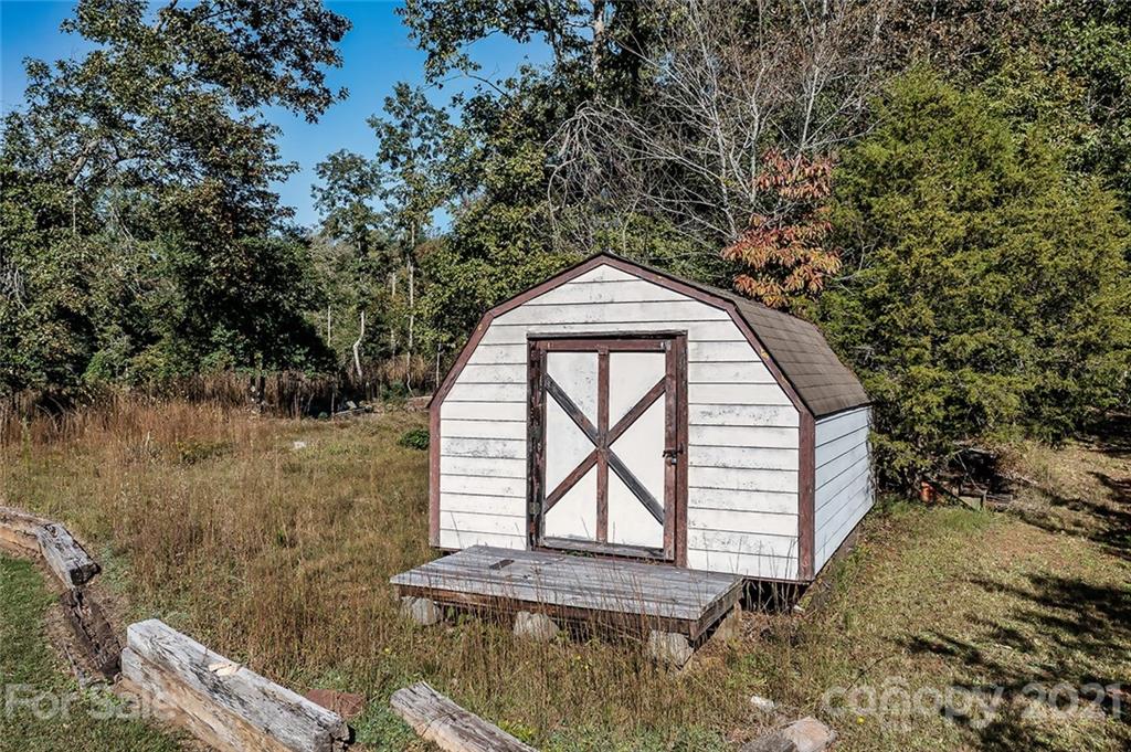 3775 Enola Road Morganton, NC 28655 - Photo 24 of 32 Gallery Image 24