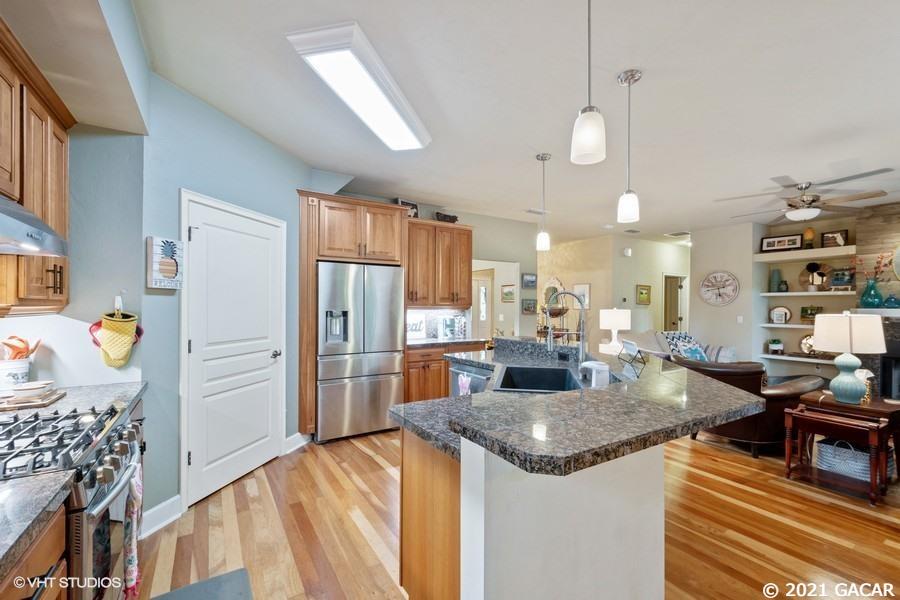 3992 Southwest 21 Terrace Gainesville, FL 32608 - Photo 2 of 7