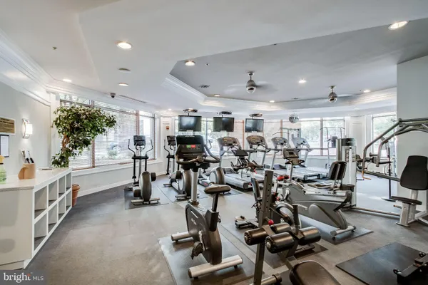 $2,150 | 12000 Market Street, Unit 173, Reston, VA 20190