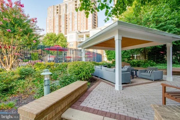$2,150 | 12000 Market Street, Unit 173, Reston, VA 20190
