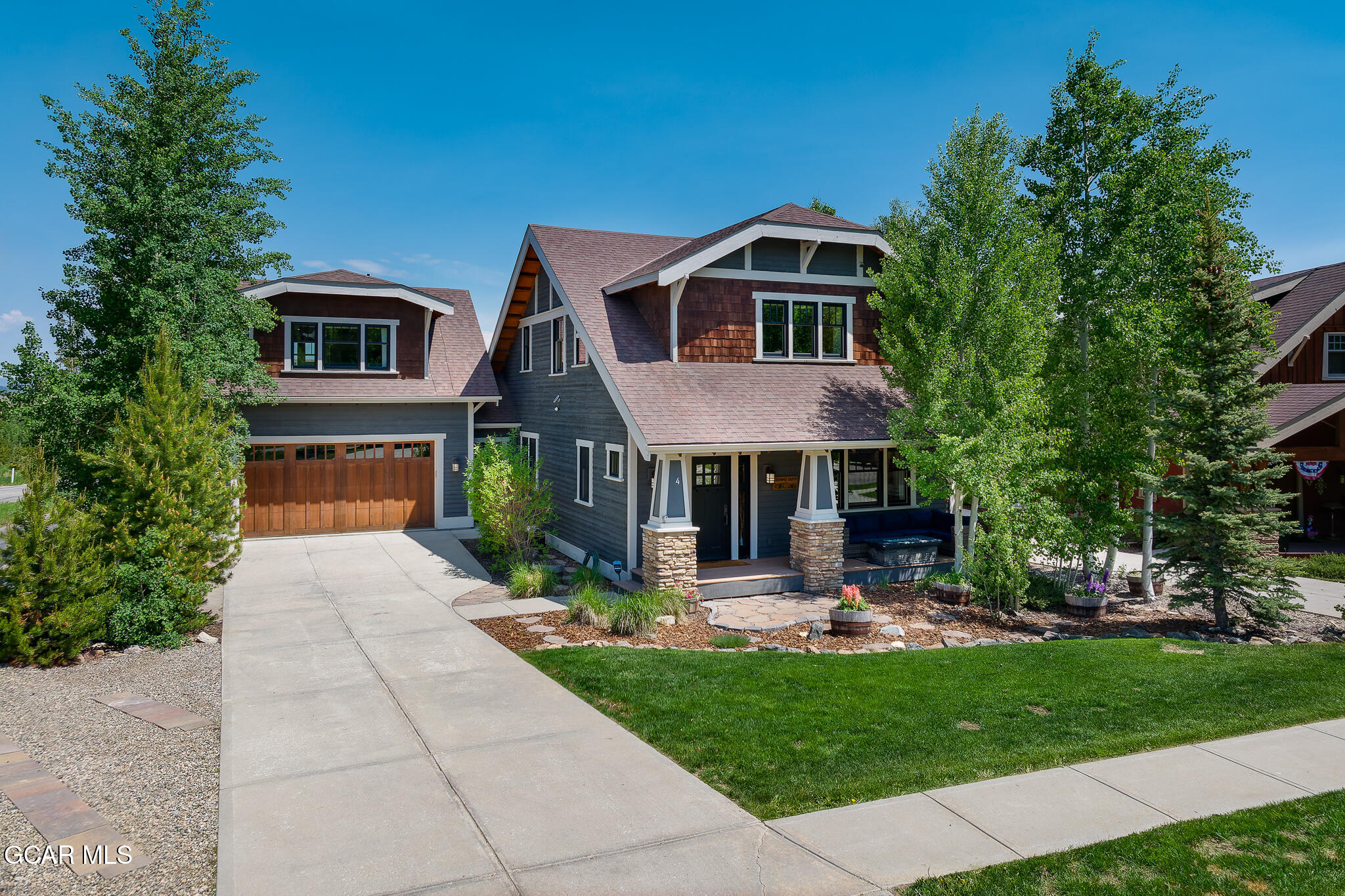 4 Rifle Shot Trail Fraser, CO 80442 - Photo 40 of 47 a front view of a house with a yard