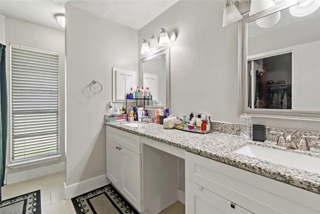 $259,900 | 1910 East Navaho Trail, Katy, TX 77449