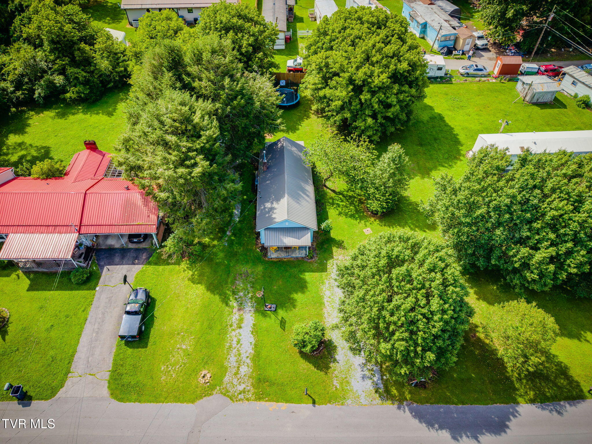 429 Tollett Street Hampton, TN 37658 - Photo 30 of 36 101