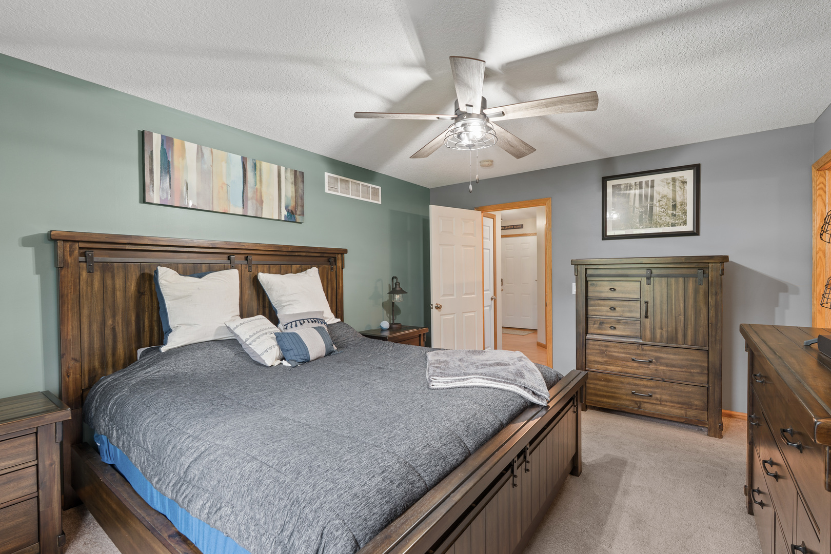 2632 Revo Road Davenport, IA 52806 - Photo 16 of 37 Gallery Image 16