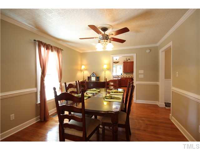 6401 Wynbrook Way Raleigh, NC 27612 - Photo 3 of 19