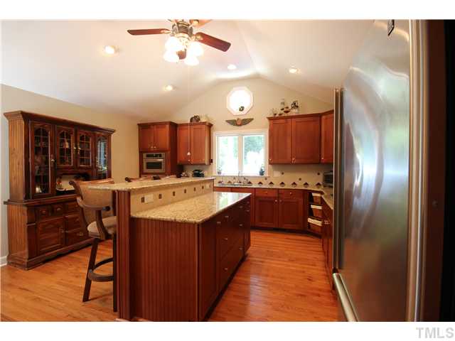 6401 Wynbrook Way Raleigh, NC 27612 - Photo 6 of 19