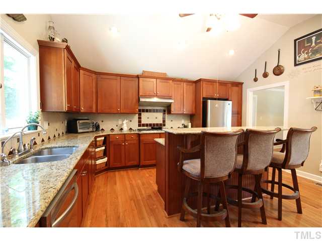 6401 Wynbrook Way Raleigh, NC 27612 - Photo 8 of 19