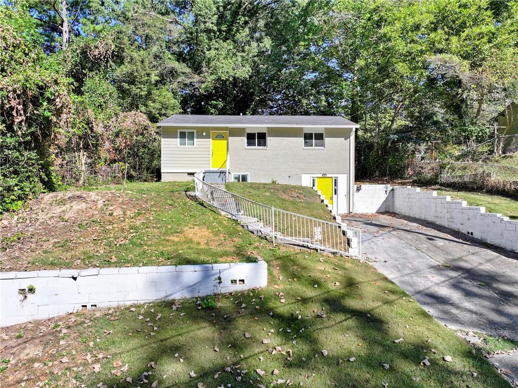 477 Fairlane Circle Northwest Atlanta, GA 30331 - Photo 1 of 39