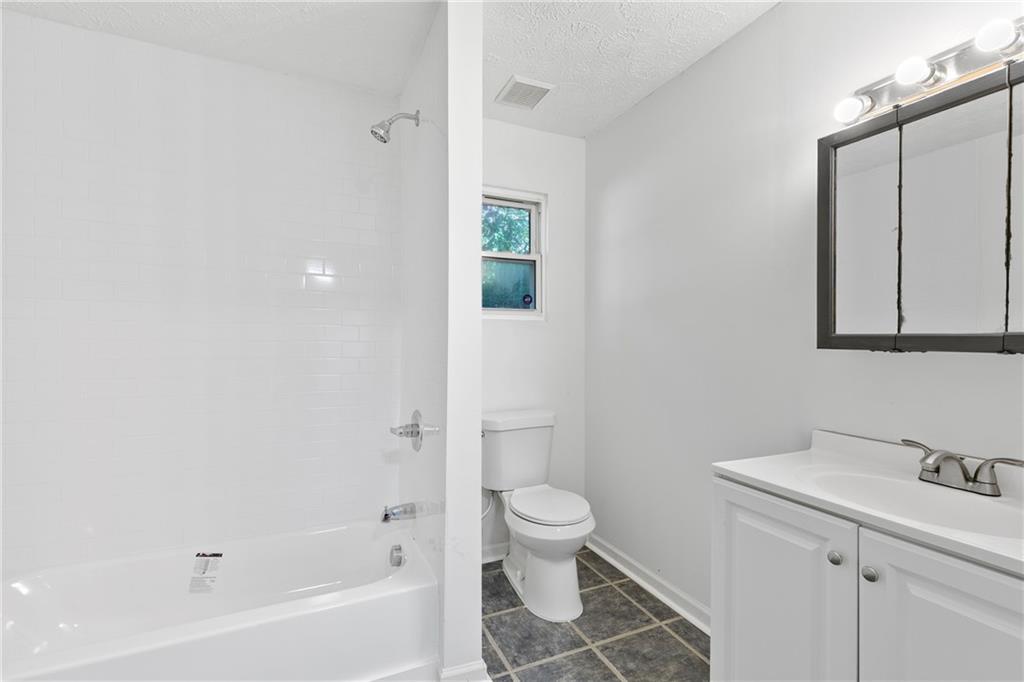 477 Fairlane Circle Northwest Atlanta, GA 30331 - Photo 35 of 39