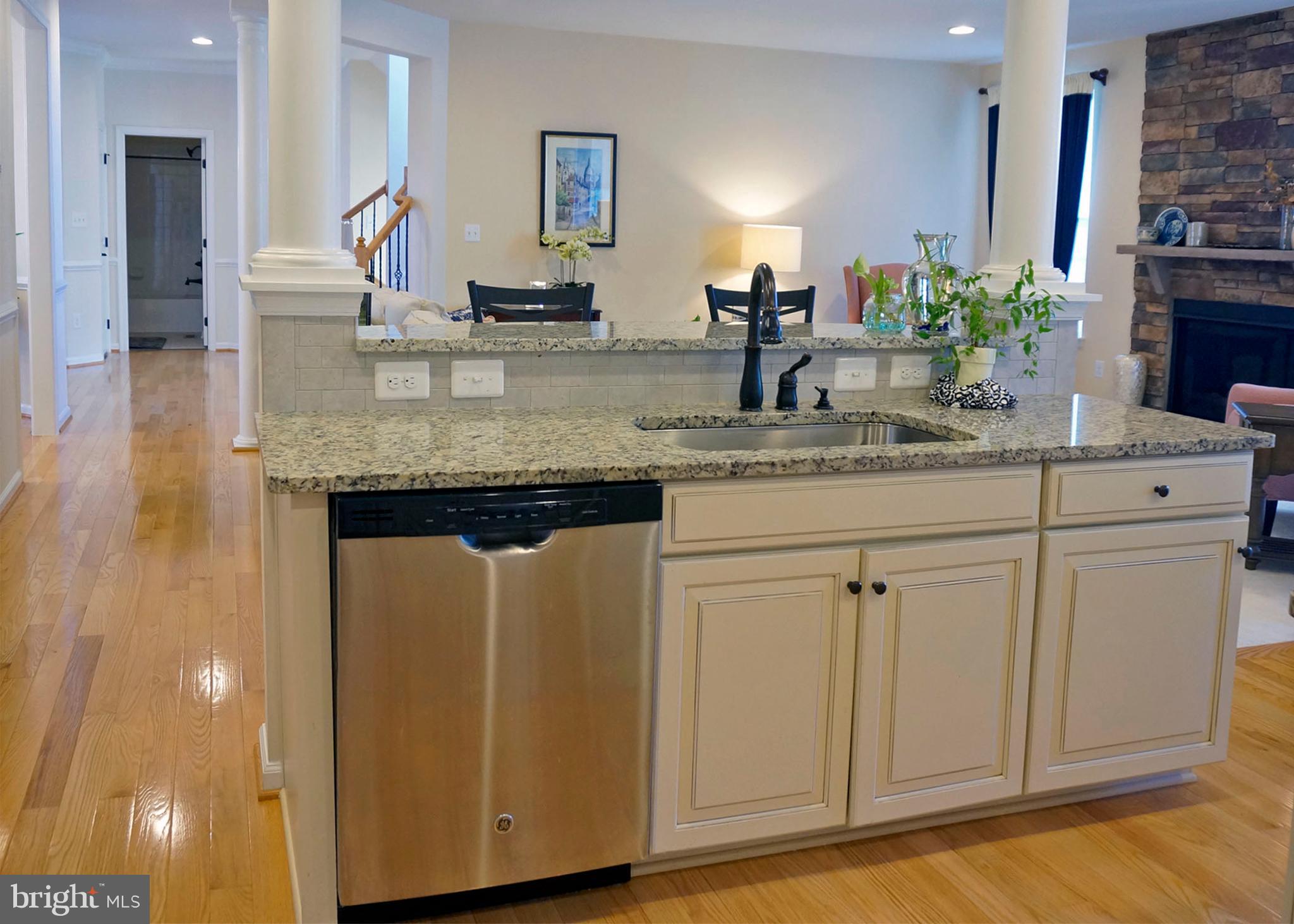 3131 Fledgling Circle Woodbridge, VA 22193 - Photo 5 of 27 Kitchen