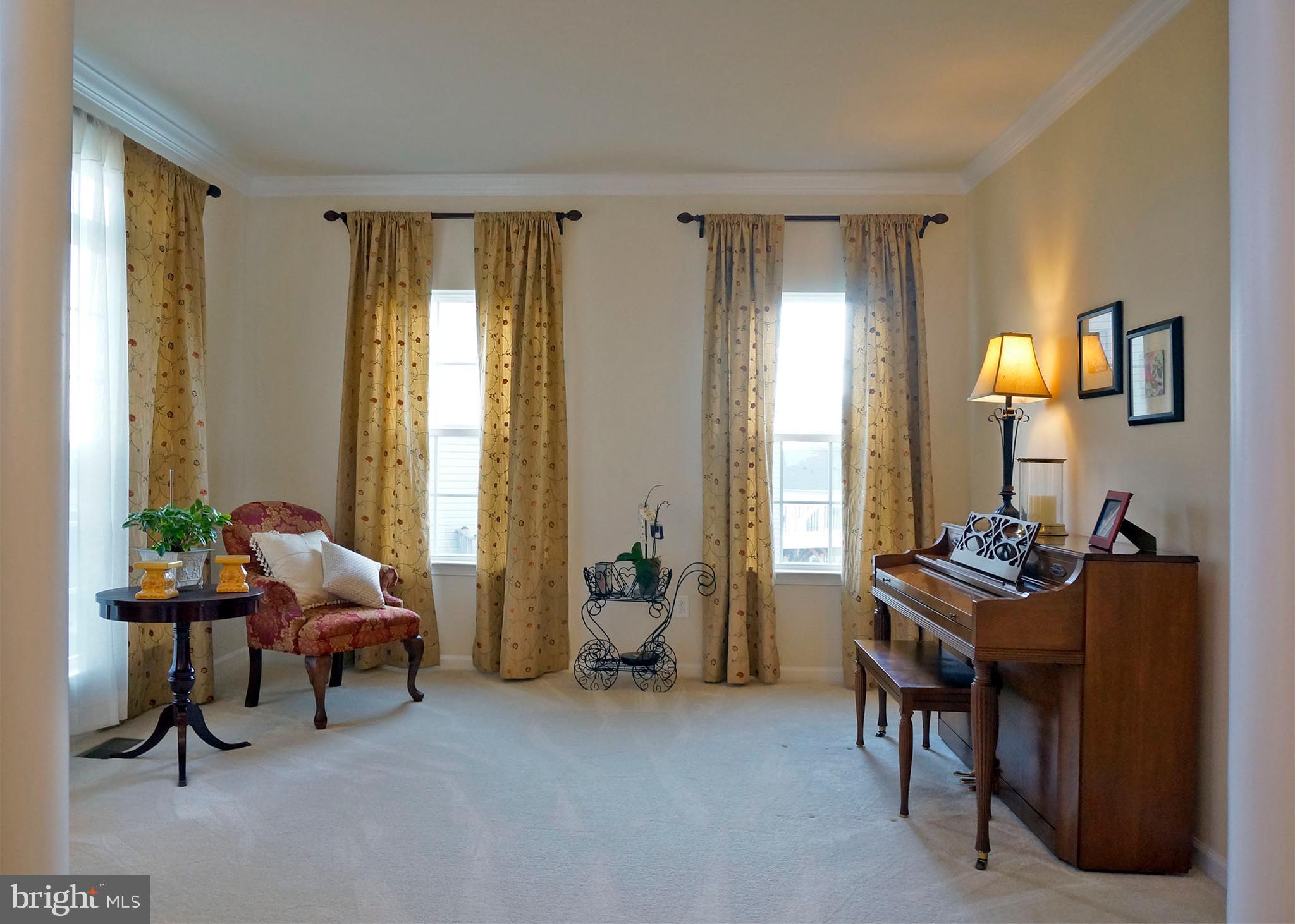 3131 Fledgling Circle Woodbridge, VA 22193 - Photo 7 of 27 Parlour