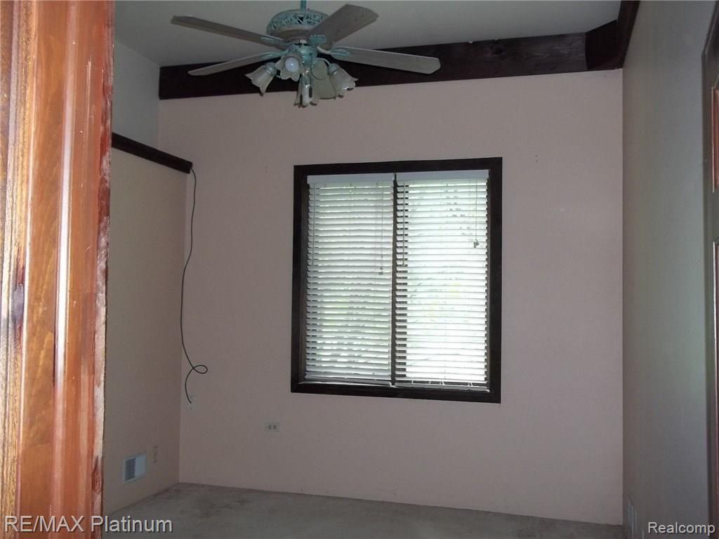 4411 East Allen Road Howell, MI 48855 - Photo 28 of 43