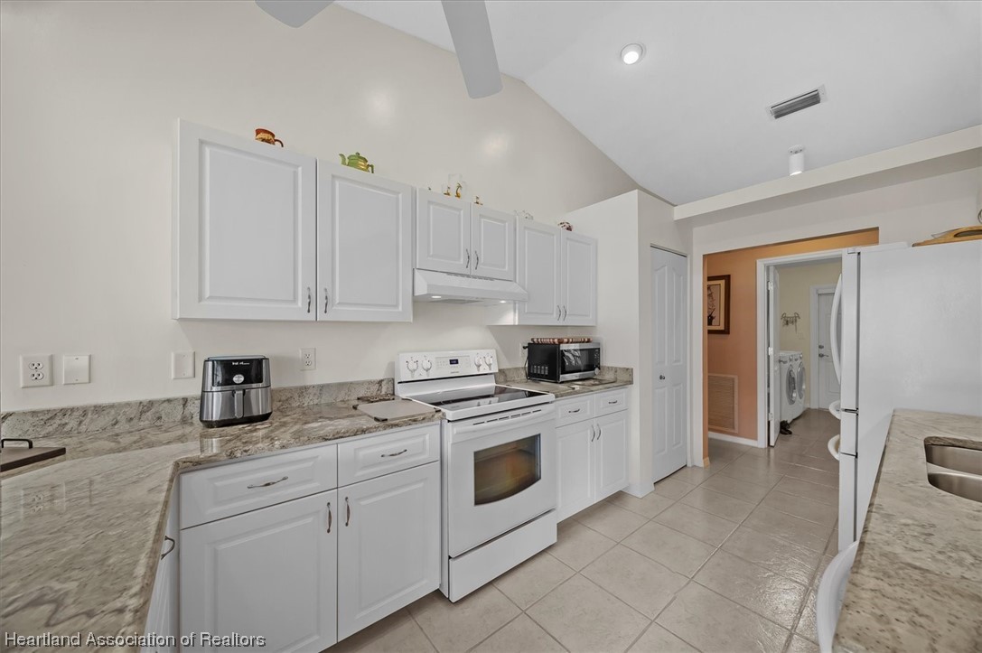 240 Tangerine Road Lake Placid, FL 33852 - Photo 16 of 50 Gallery Image 16